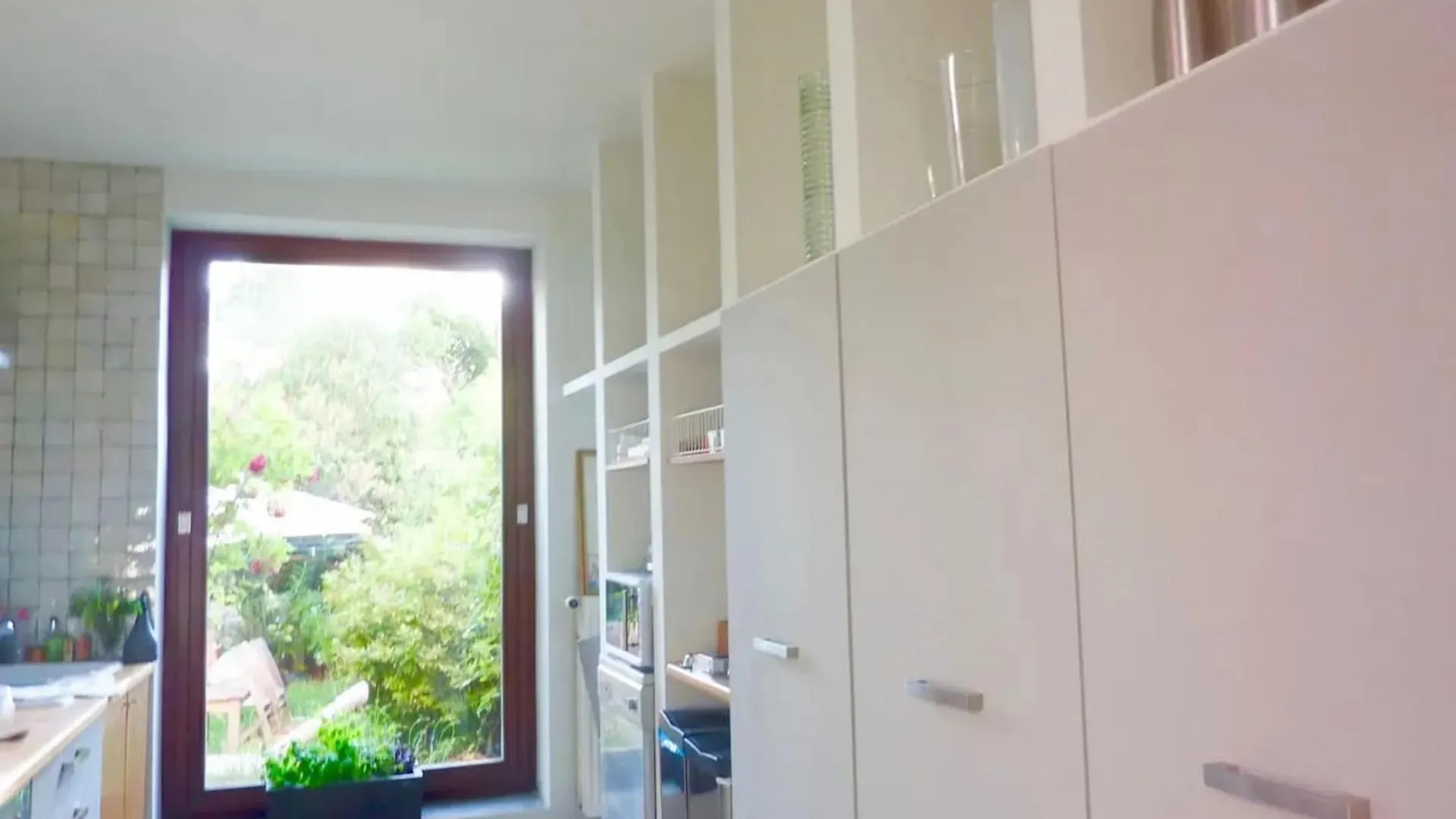Spacious Apartment In Brussels, Large Private Garden Bruxelas