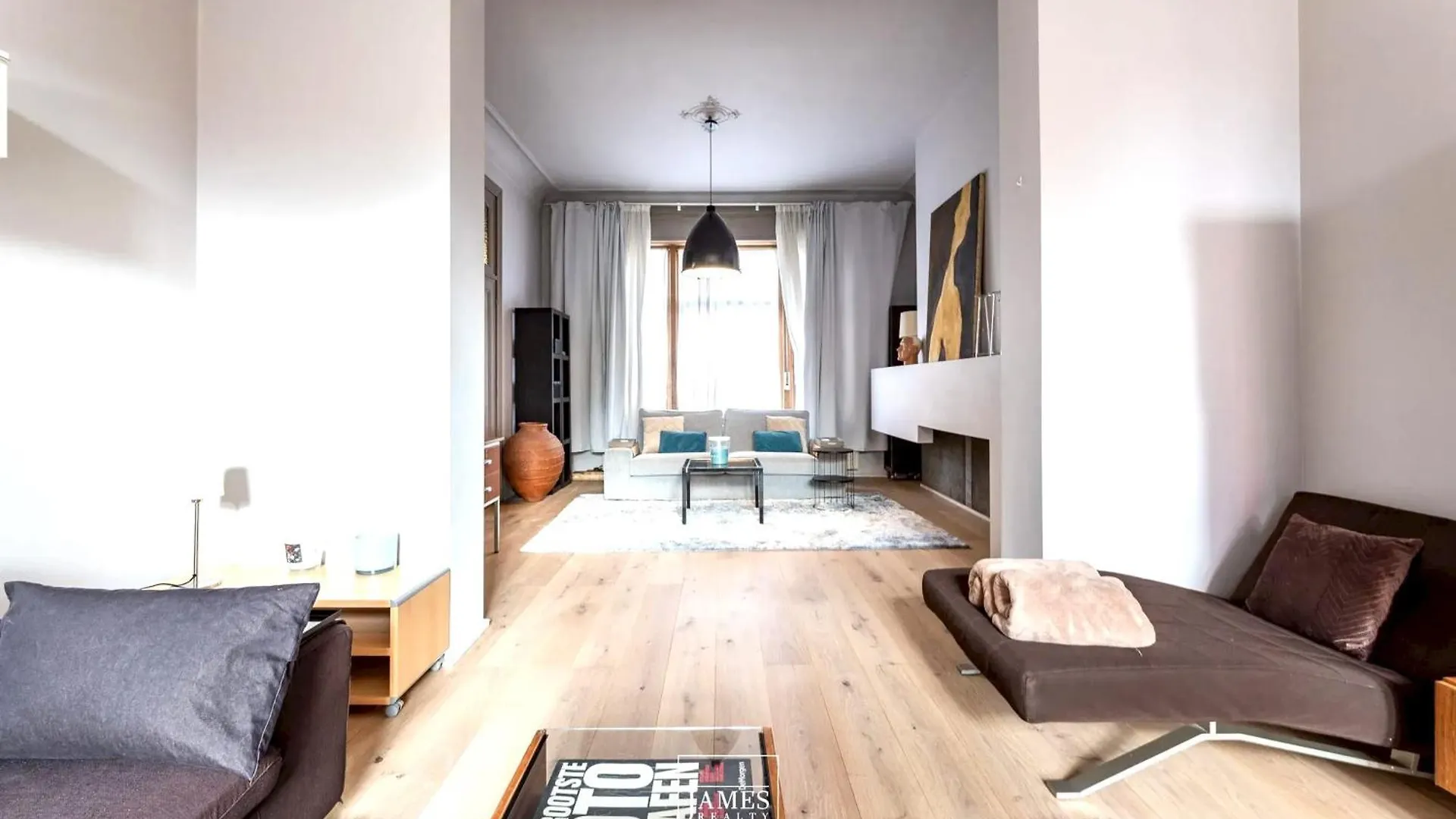Spacious Apartment In Brussels, Large Private Garden  Bruxelas