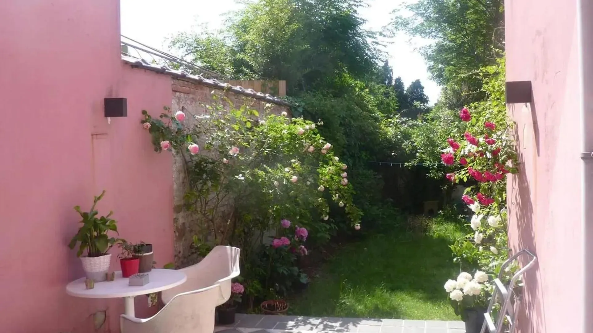 Spacious Apartment In Brussels, Large Private Garden