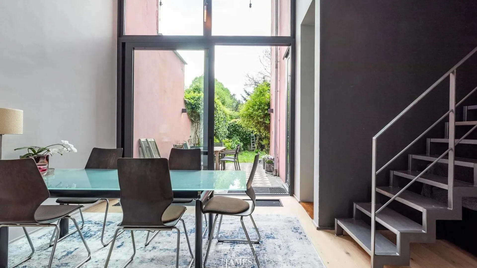 Spacious Apartment In Brussels, Large Private Garden